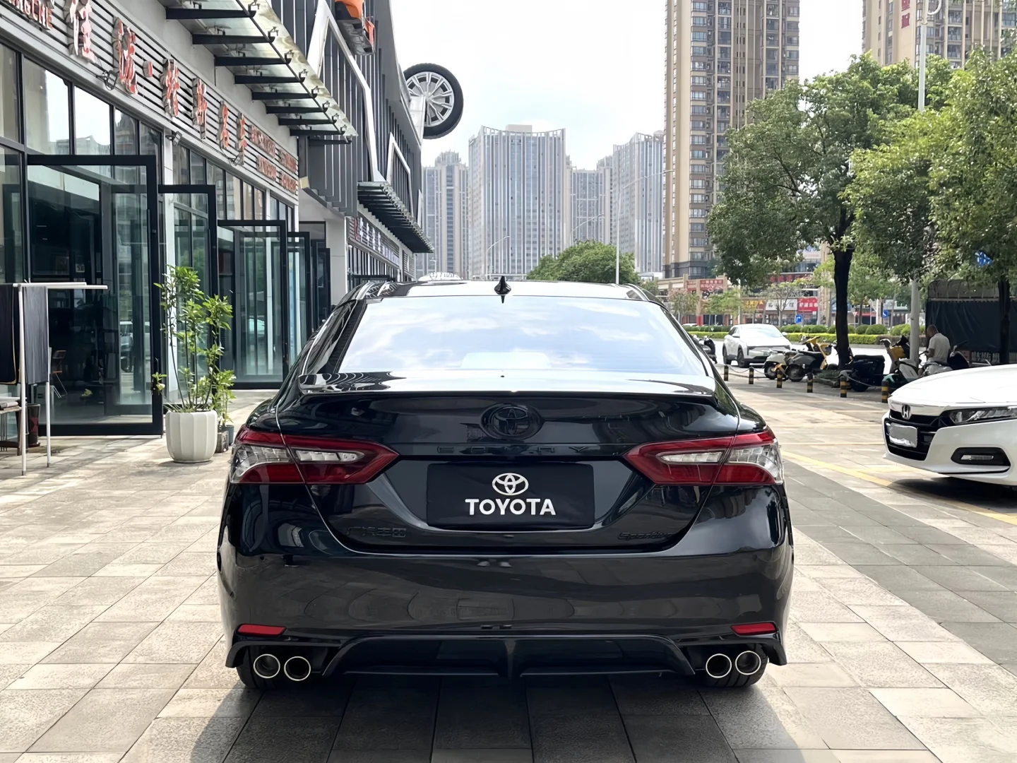 急售2023款2.0S骑士版凯美瑞