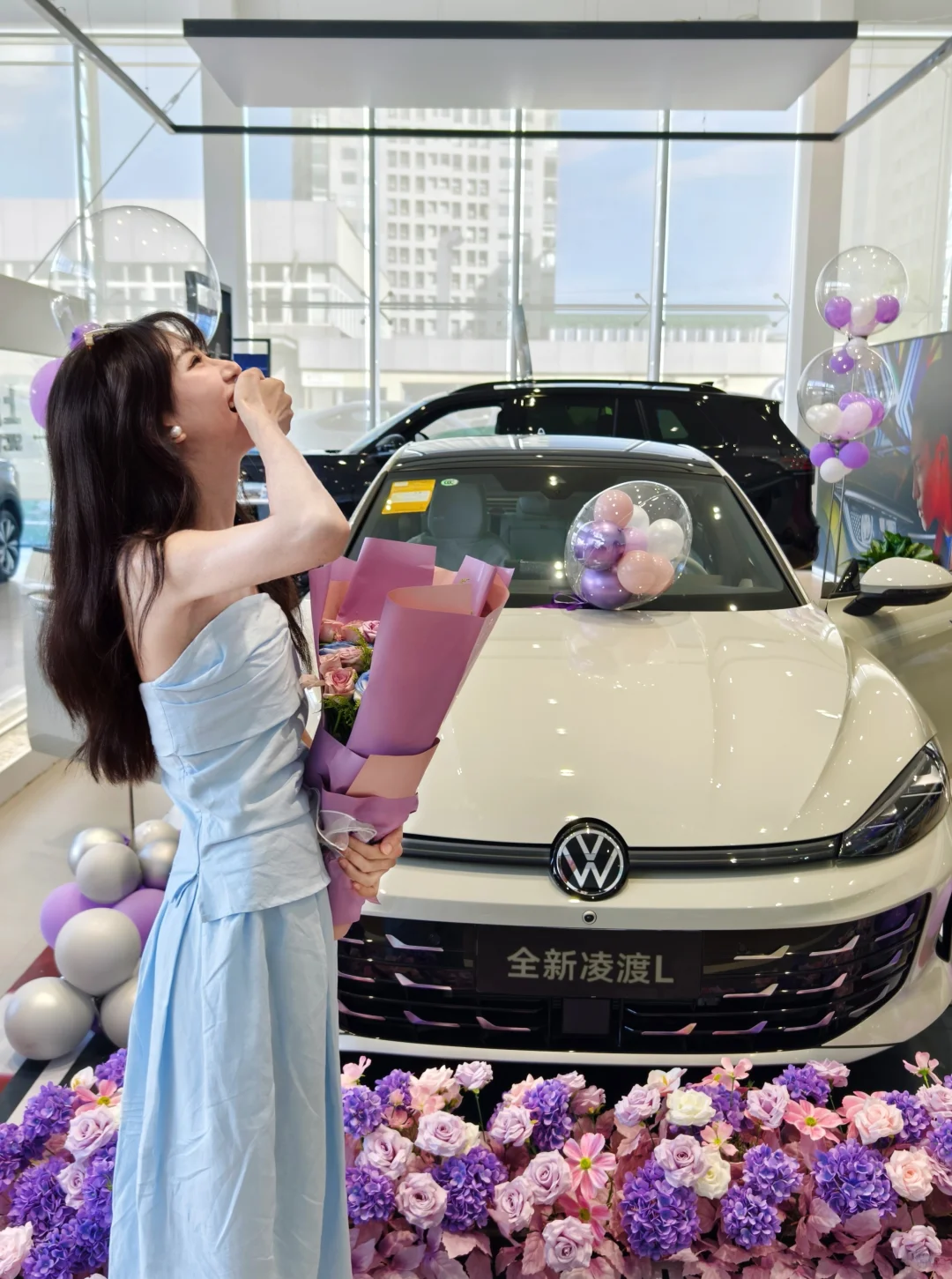 恭喜位女士 靠自己努力提到人生第一辆车