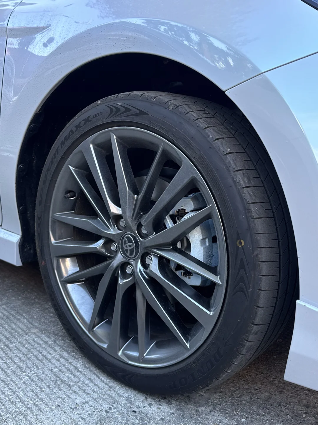 00后男大毕业，爸妈力挺👋付5W提26款凯美瑞