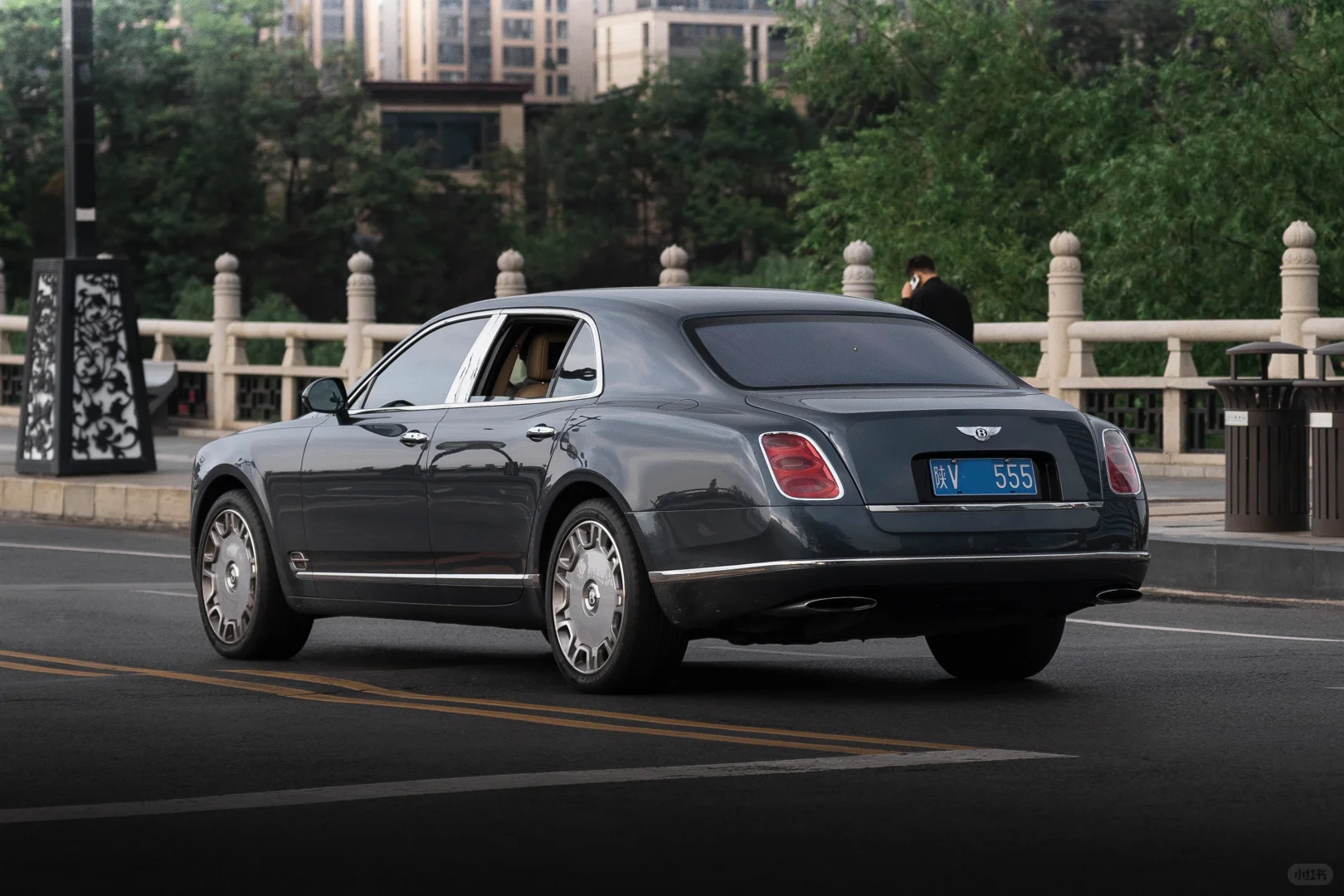 哪一台顶级豪华轿车更受大家钦佩呢？