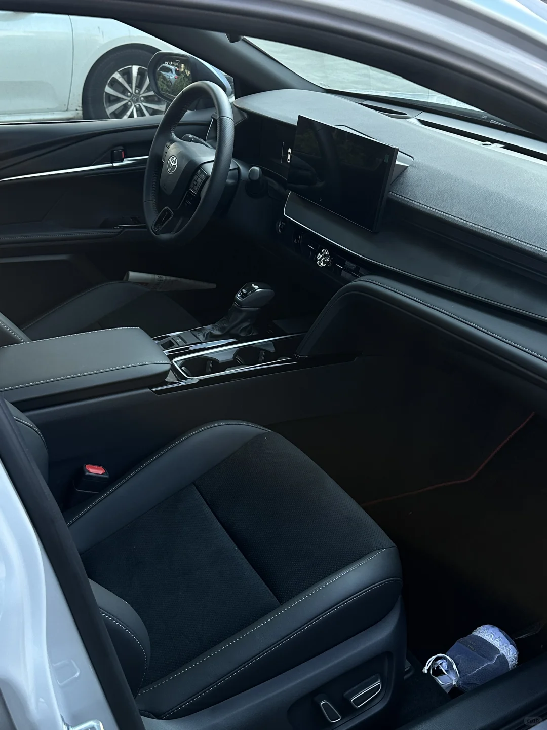 00后男大毕业，爸妈力挺👋付5W提26款凯美瑞