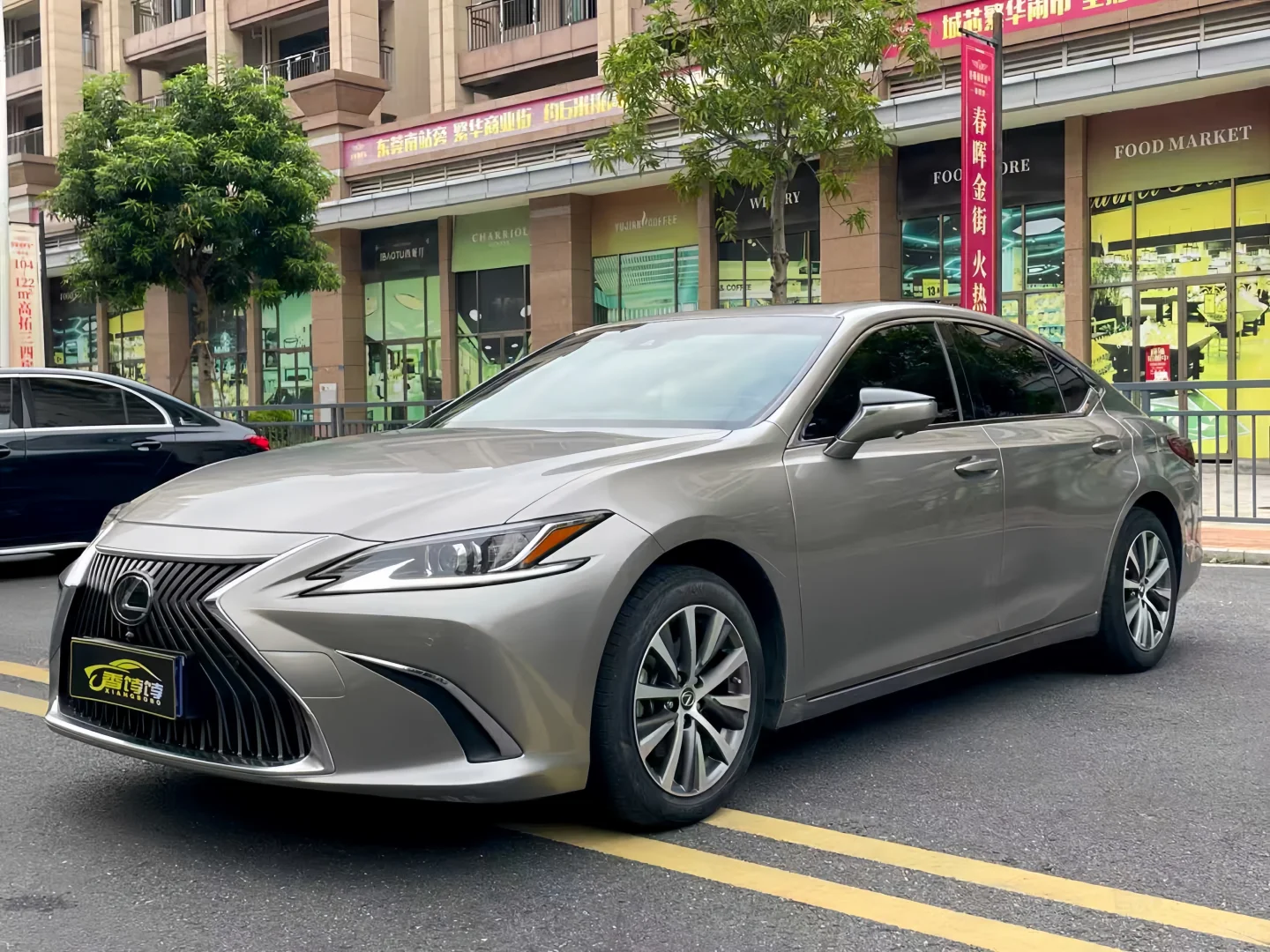 出售自用21年雷克萨斯ES200