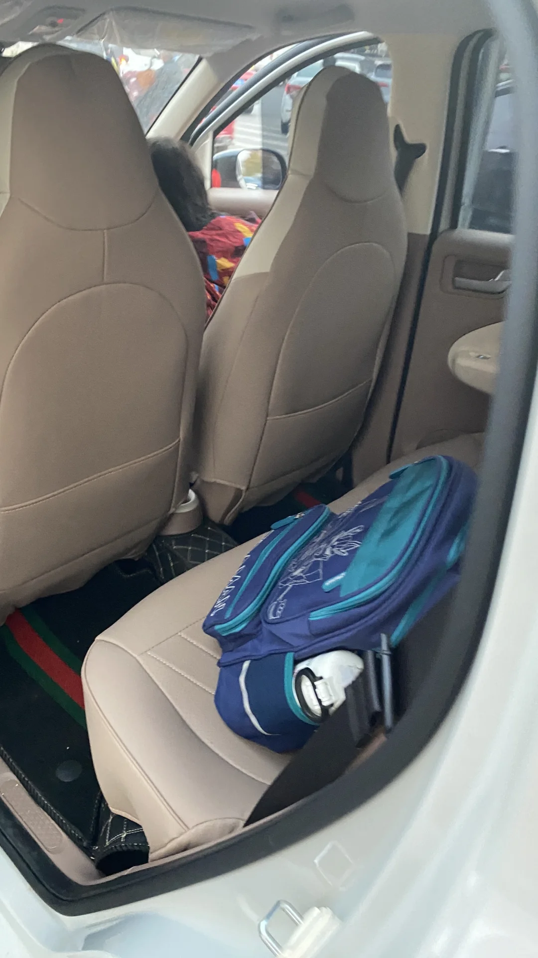 五菱MINI EV：3万块买的“温暖小家”，值不值？