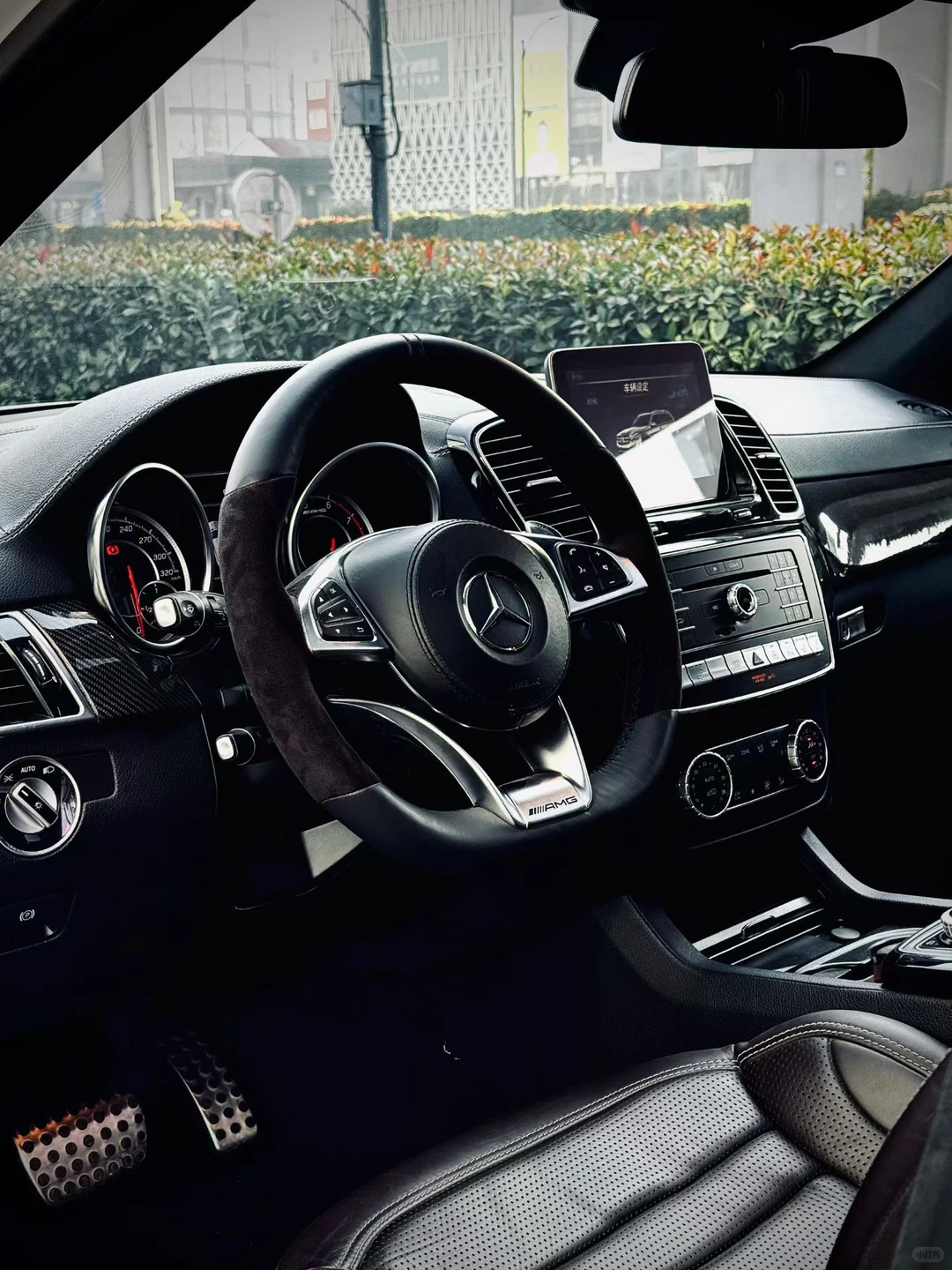 用全尺寸SUV玩转性能是啥体验