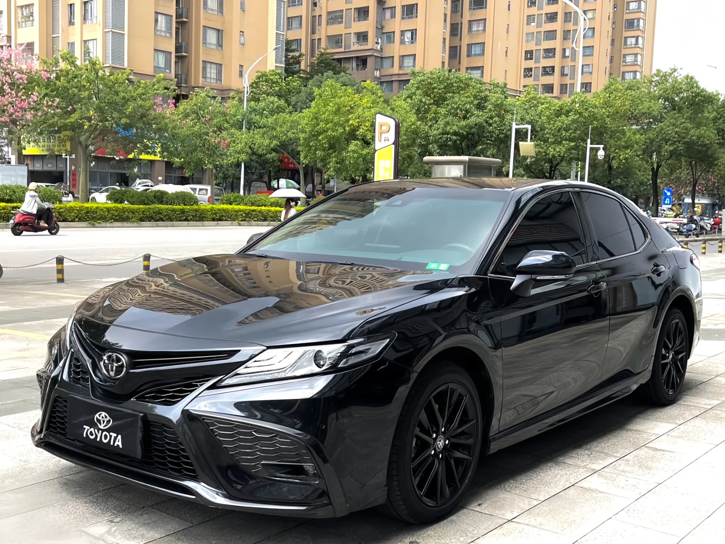 急售2023款2.0S骑士版凯美瑞