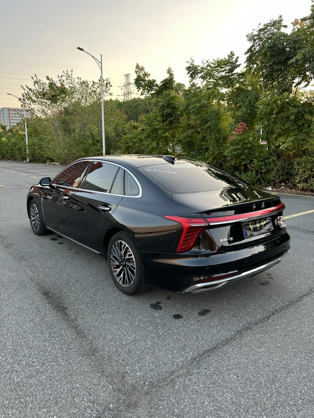 去年落地18的红旗H5，现在只能卖一半了