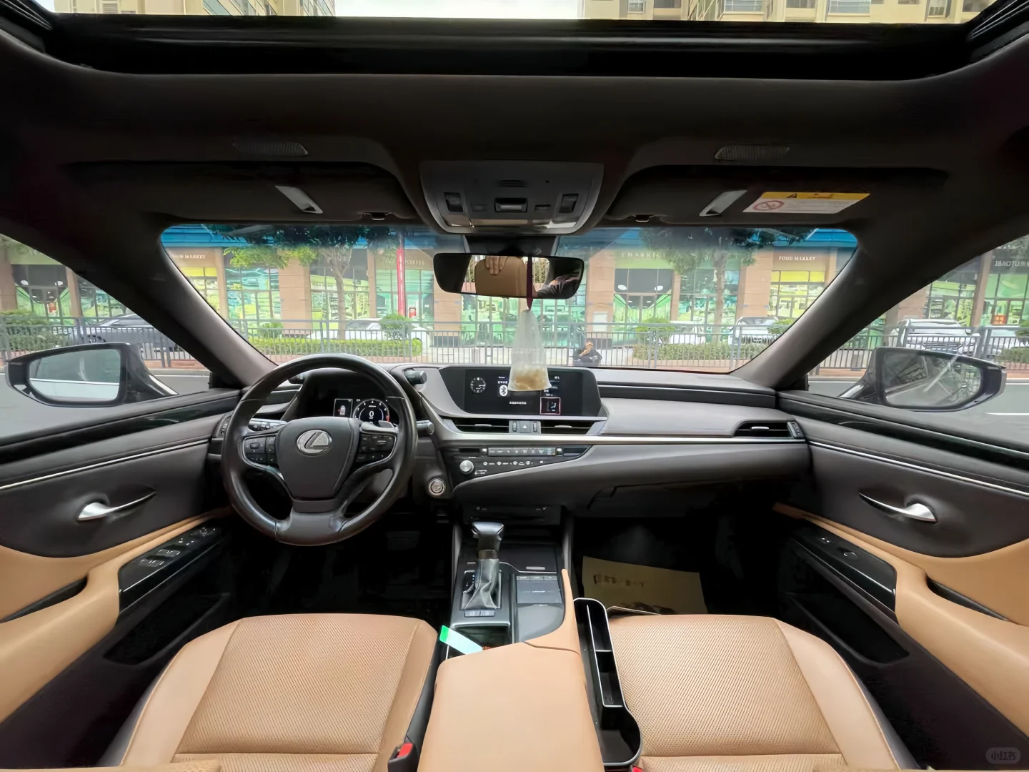 出售自用21年雷克萨斯ES200