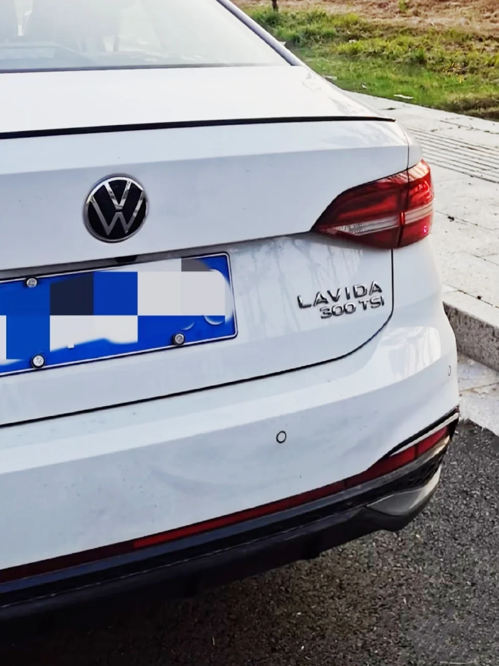 普通女生有辆1.5t朗逸，真的很满意了