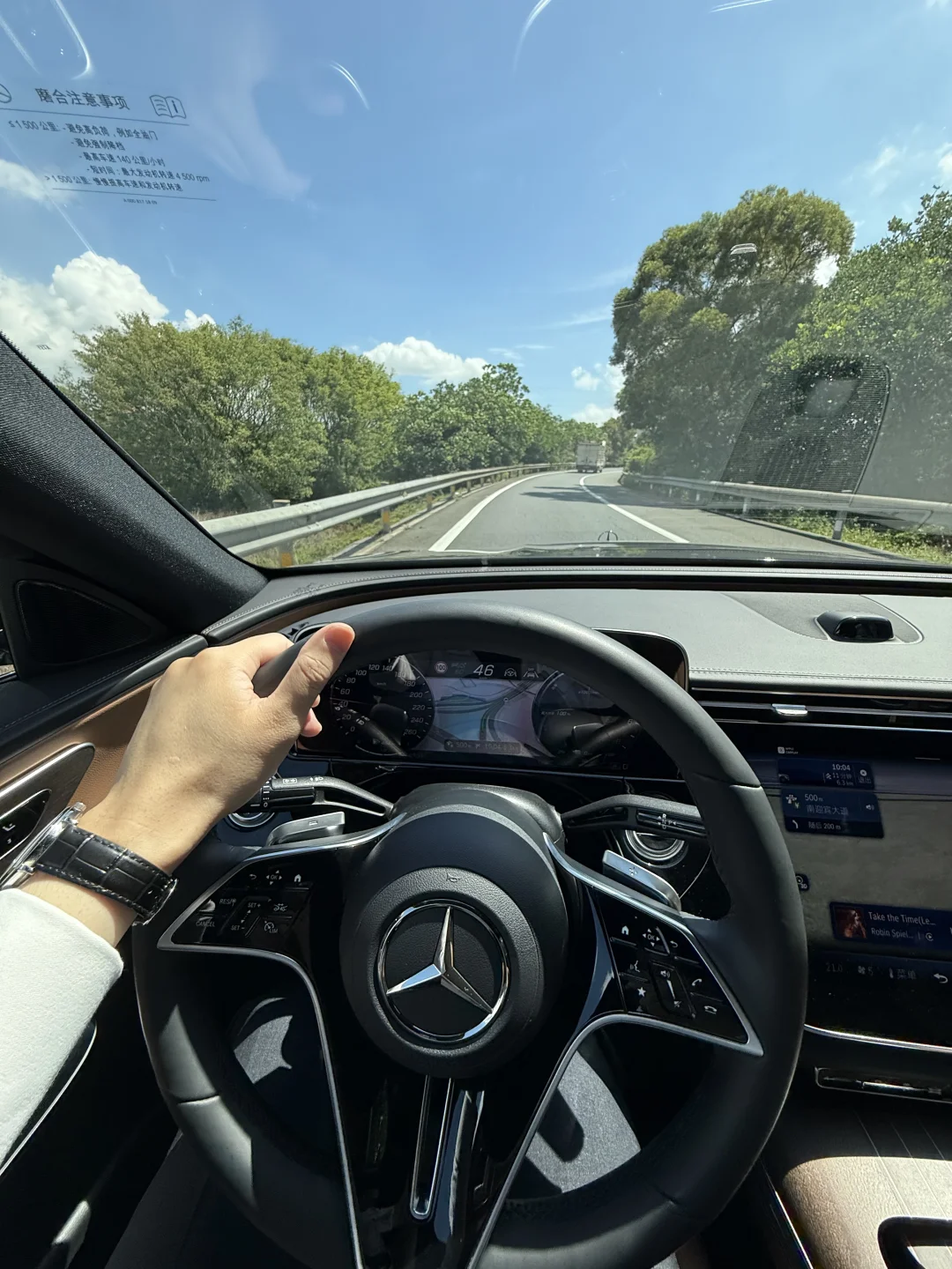 奔驰L2+导航辅助驾驶，绝了
