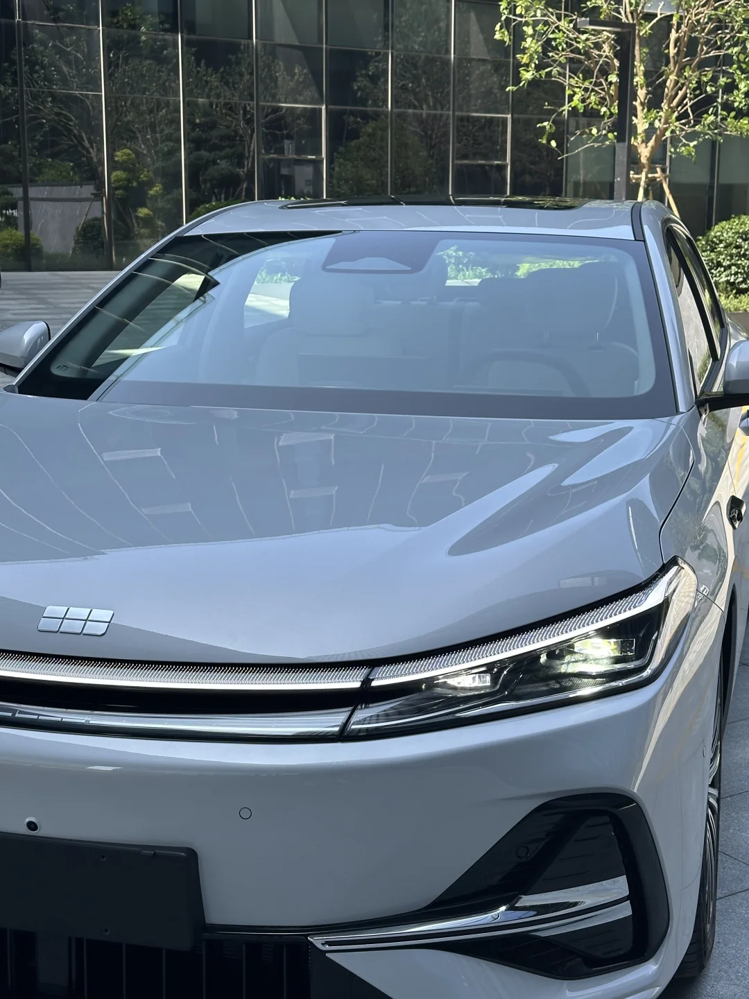 喔，终于看到银河A7实车了，猜猜价格