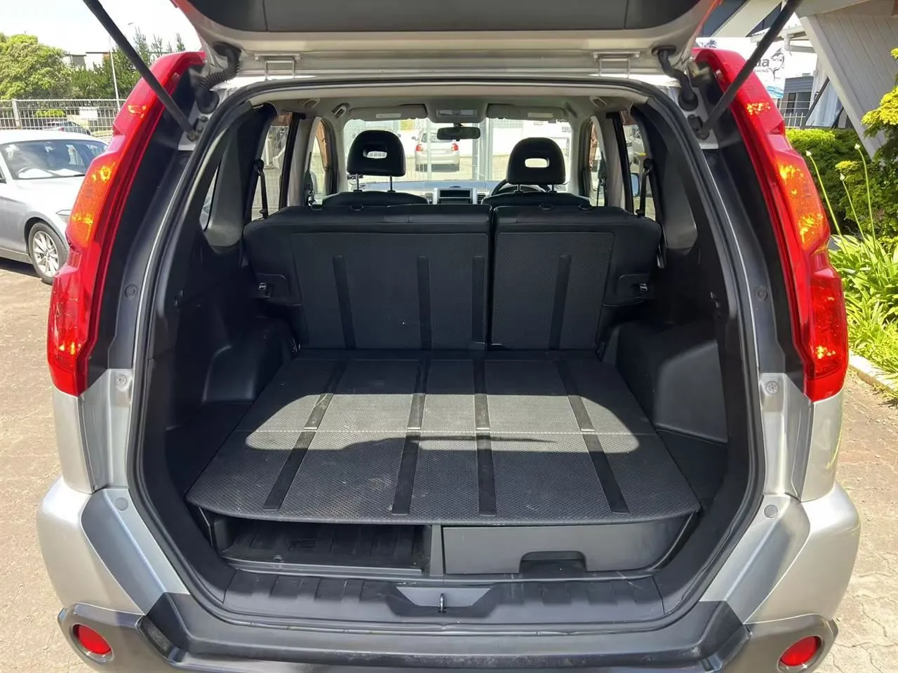 2009 尼桑 X-Trail SUV