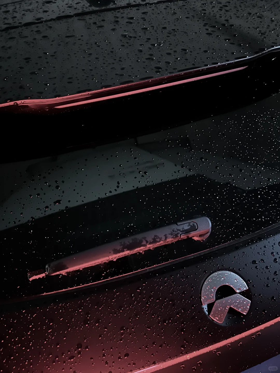 研究半天“蔚来会不会倒闭”，结果喜提ET5T