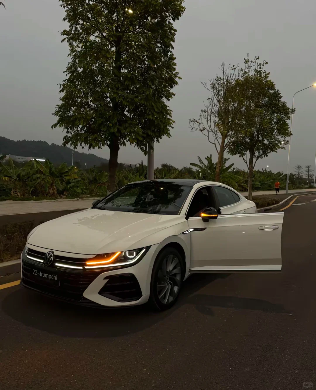 这一眼就沦陷了，大众最美轿跑车