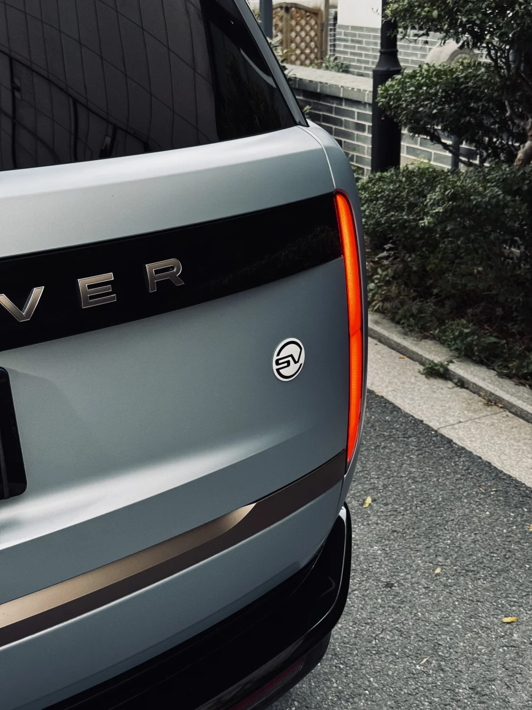 可以征服一切的揽胜SV