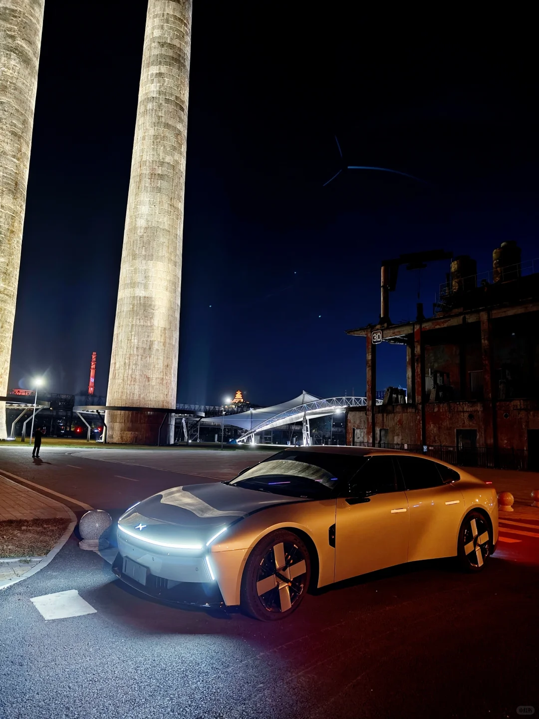 不会真有人觉得小鹏没小米帅吧