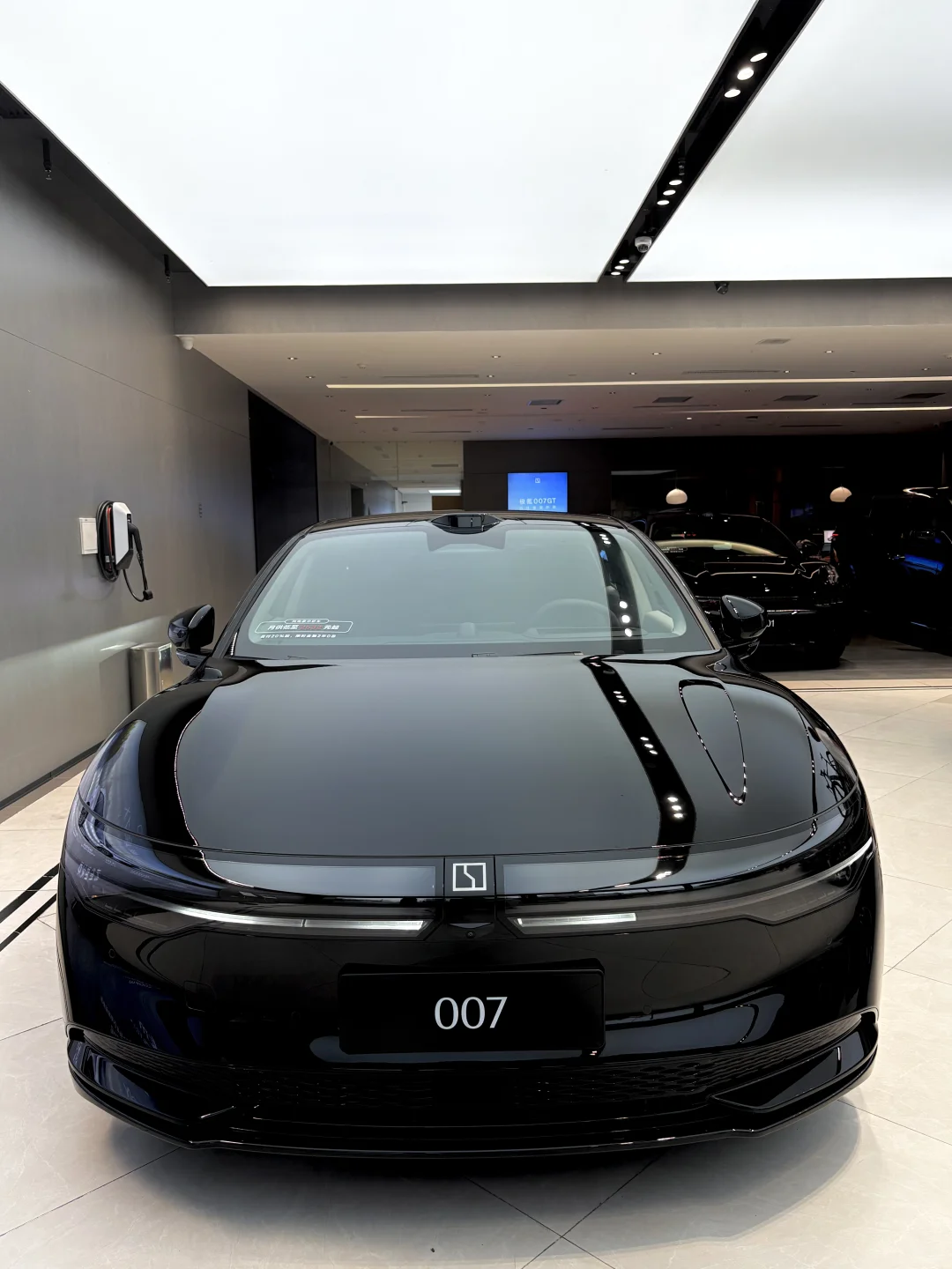 4 万预算拿下007