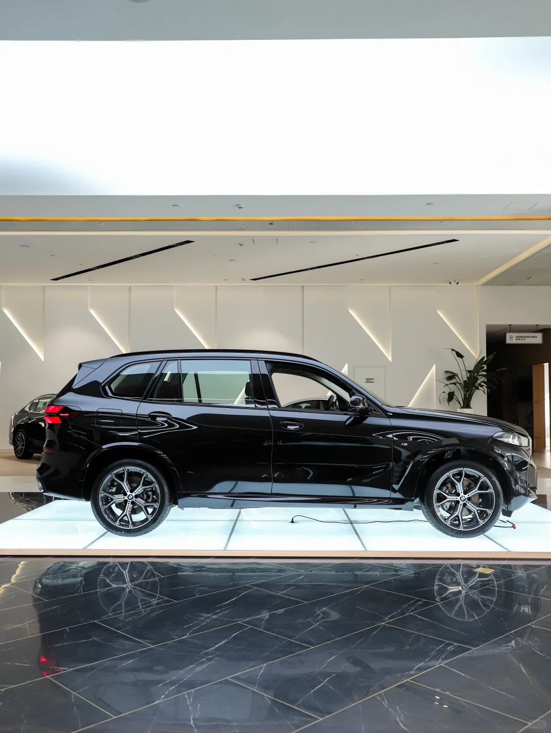 新款X5用眼神就能变道！教你全步骤