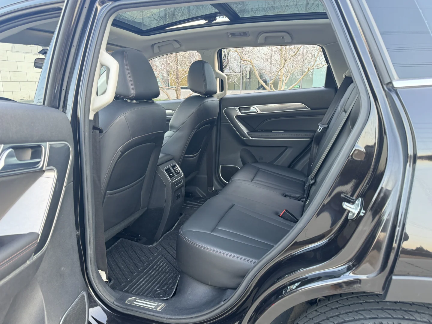 黑色SUV，18年哈弗H6酷派，北京个人一手车