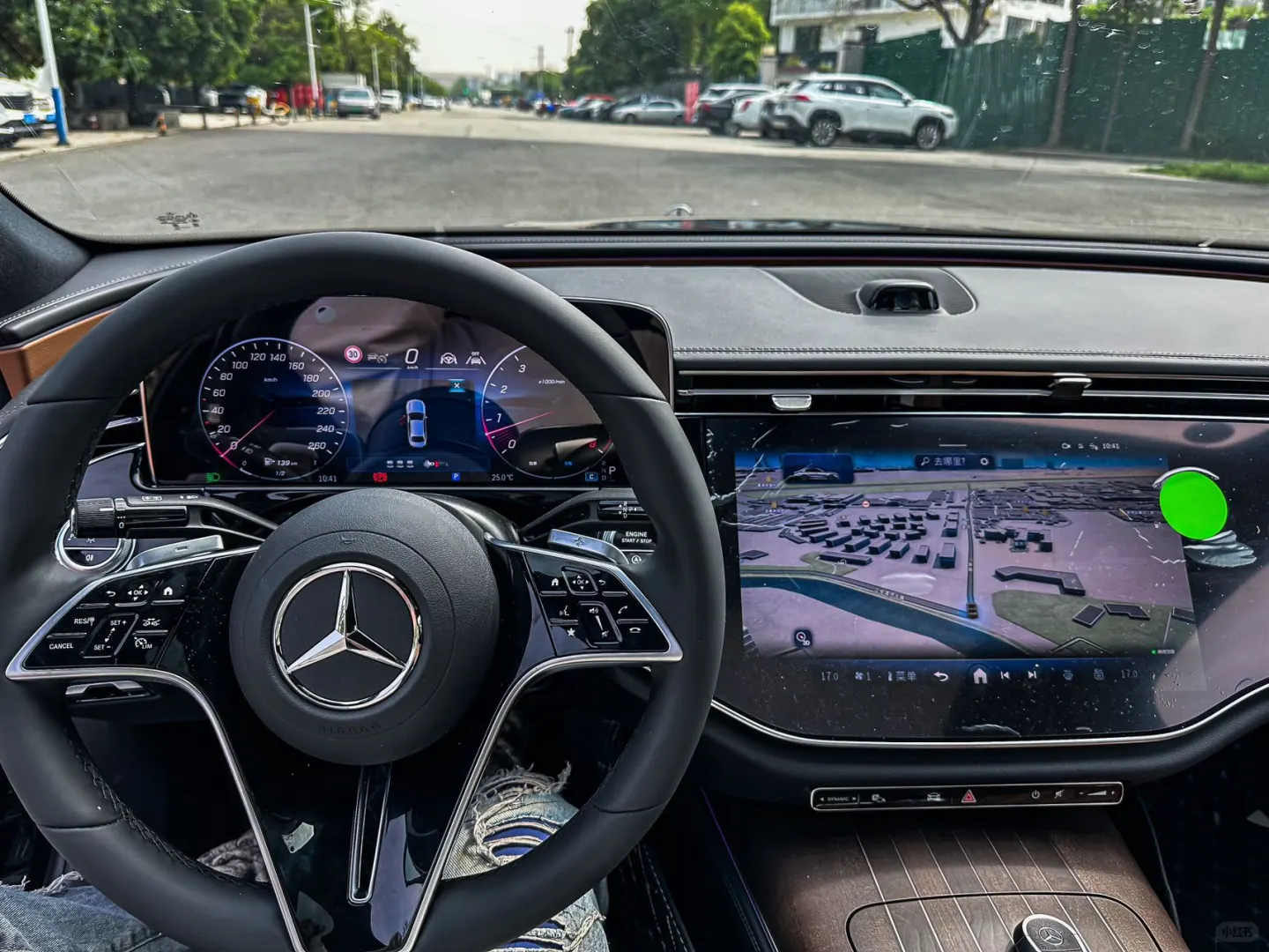 2024款梅赛德斯奔驰E300