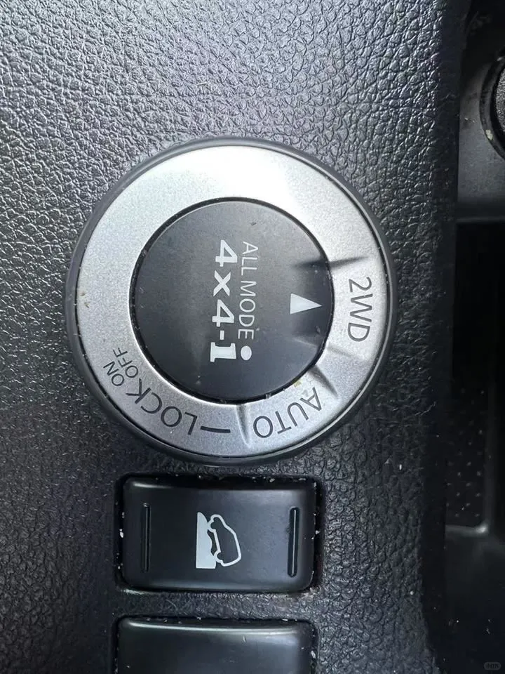 2009 尼桑 X-Trail SUV