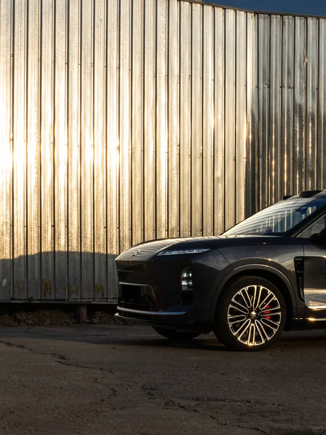 🔥2025年底冲豪华SUV！新款蔚来ES8来啦