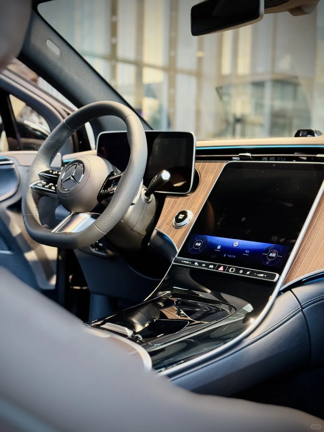 奔驰EQE SUV深度体验｜一台让人忘记续航焦