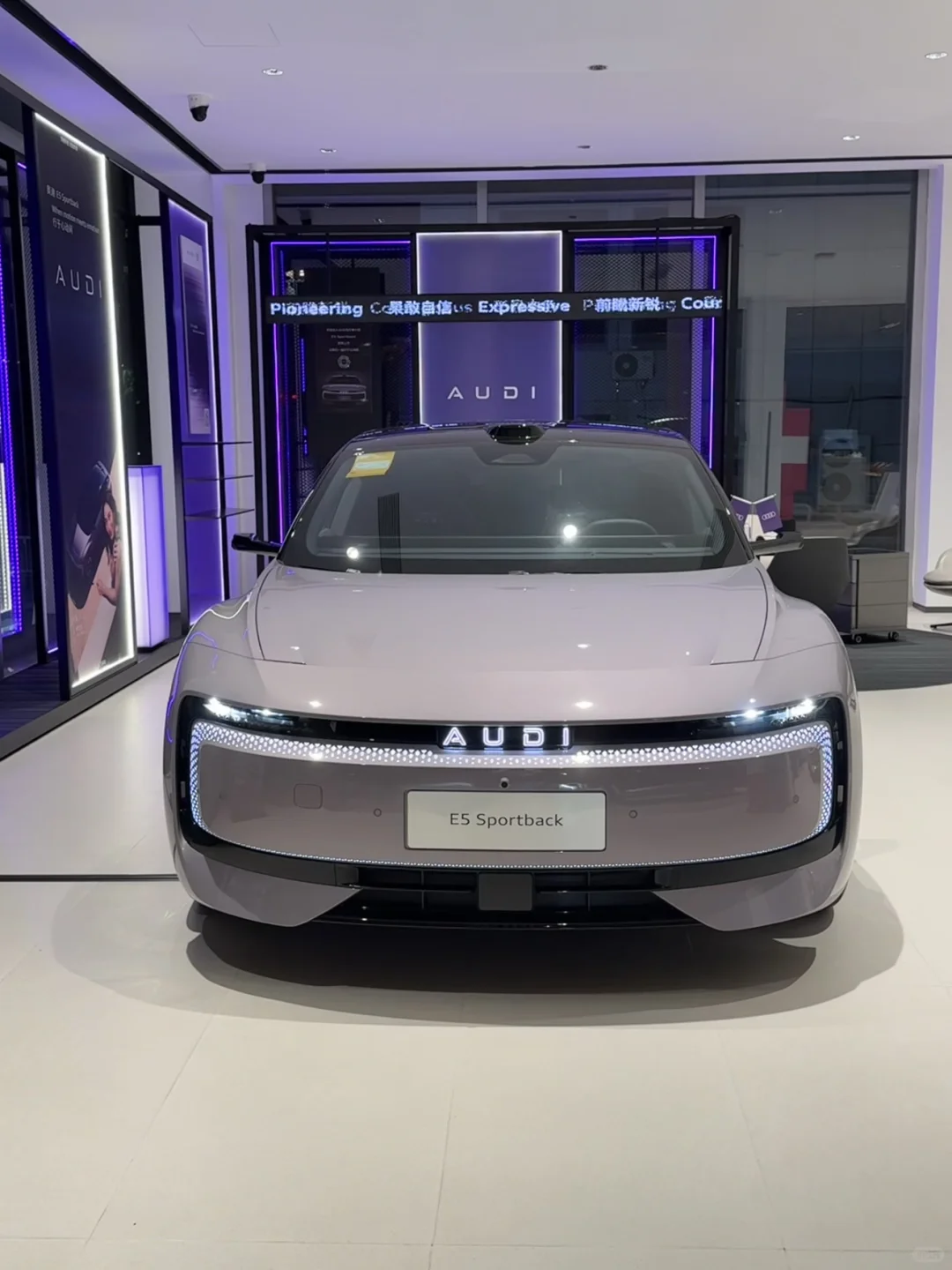 真的是高级蓝的车！