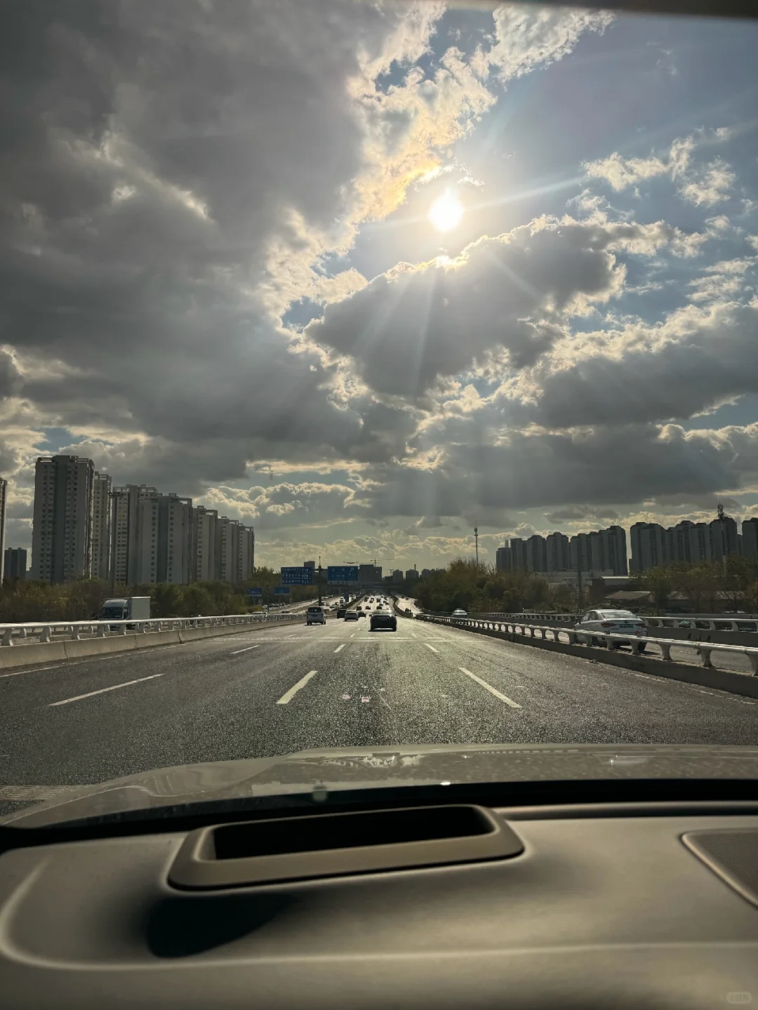 理想L7 OTA升级后辅助驾驶体验爆表！