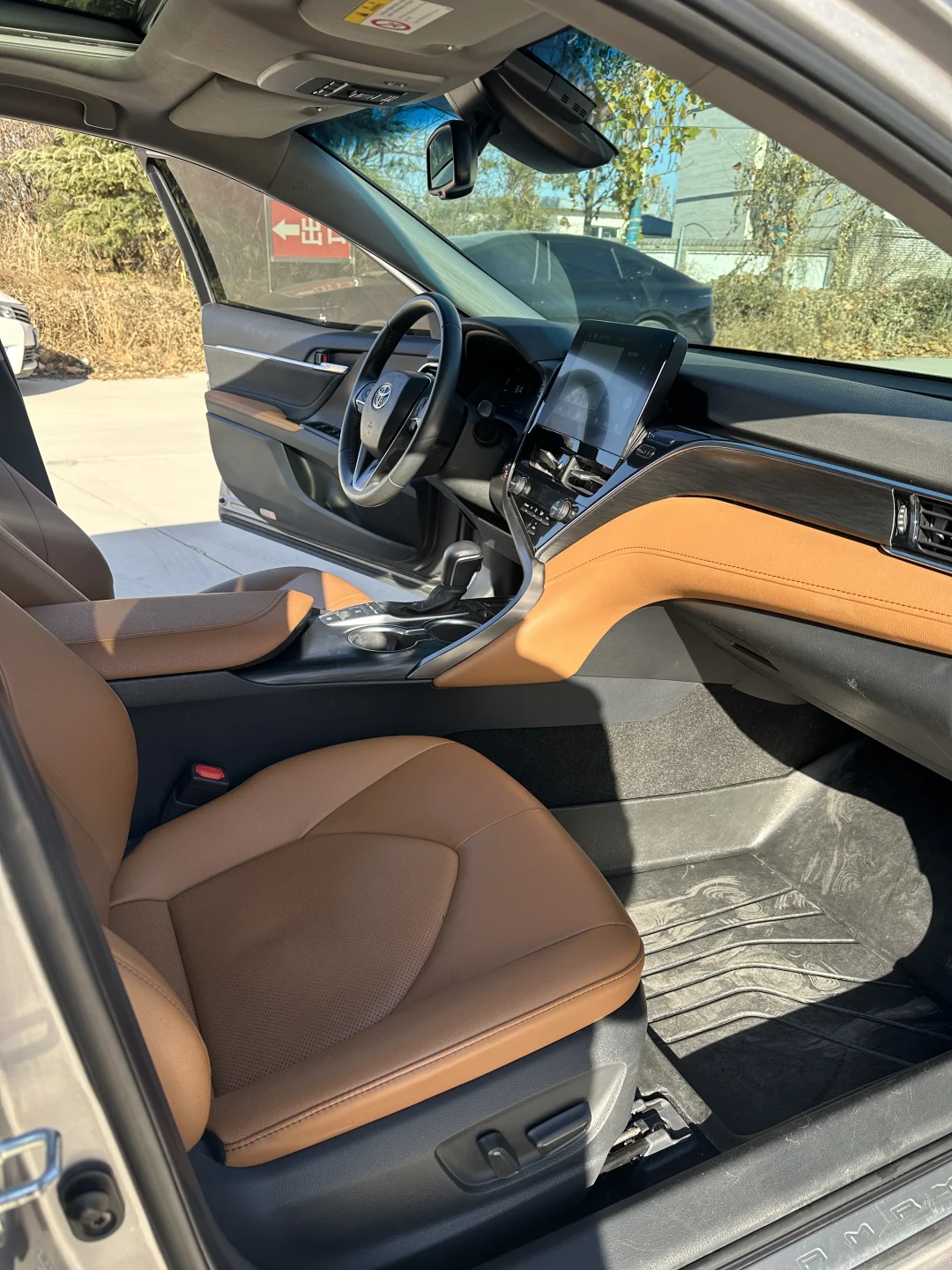 22年丰田凯美瑞自动2.5G