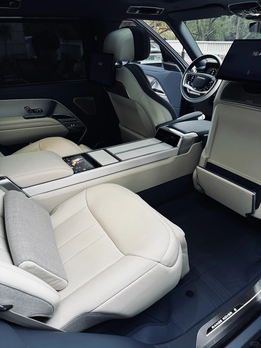 可以征服一切的揽胜SV