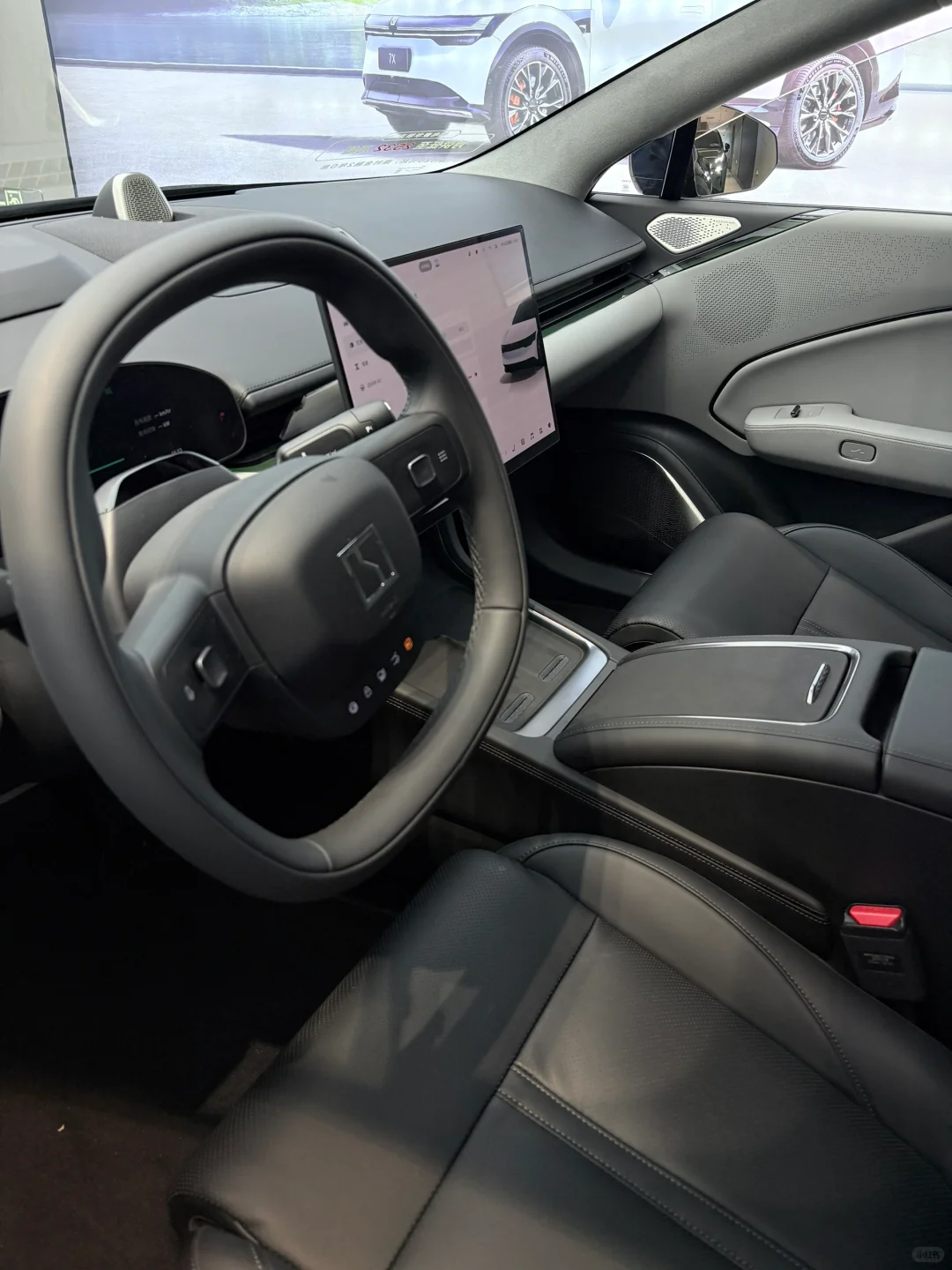 4 万预算拿下007