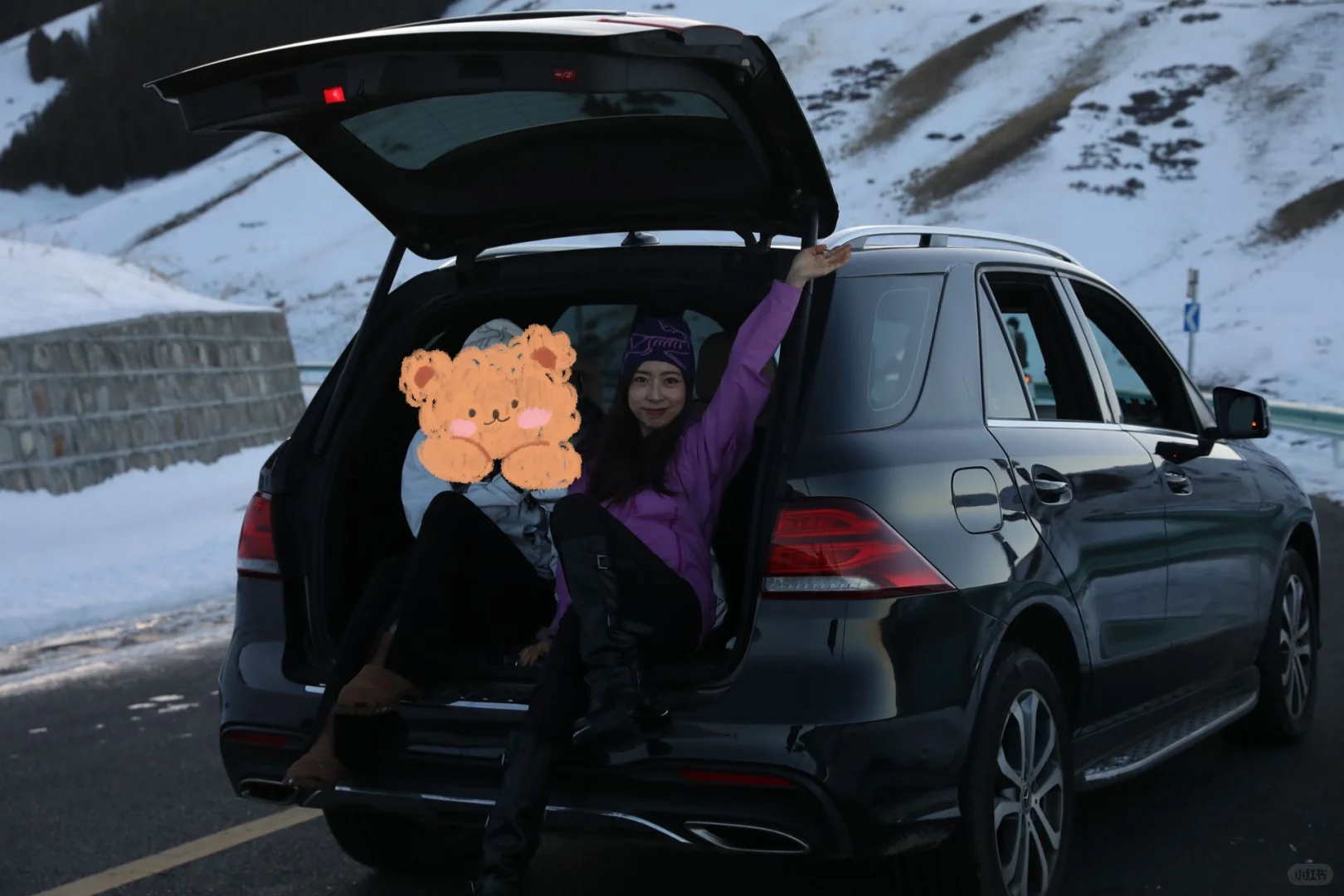 谁说SUV不灵活？奔驰在雪季好开得不像话！