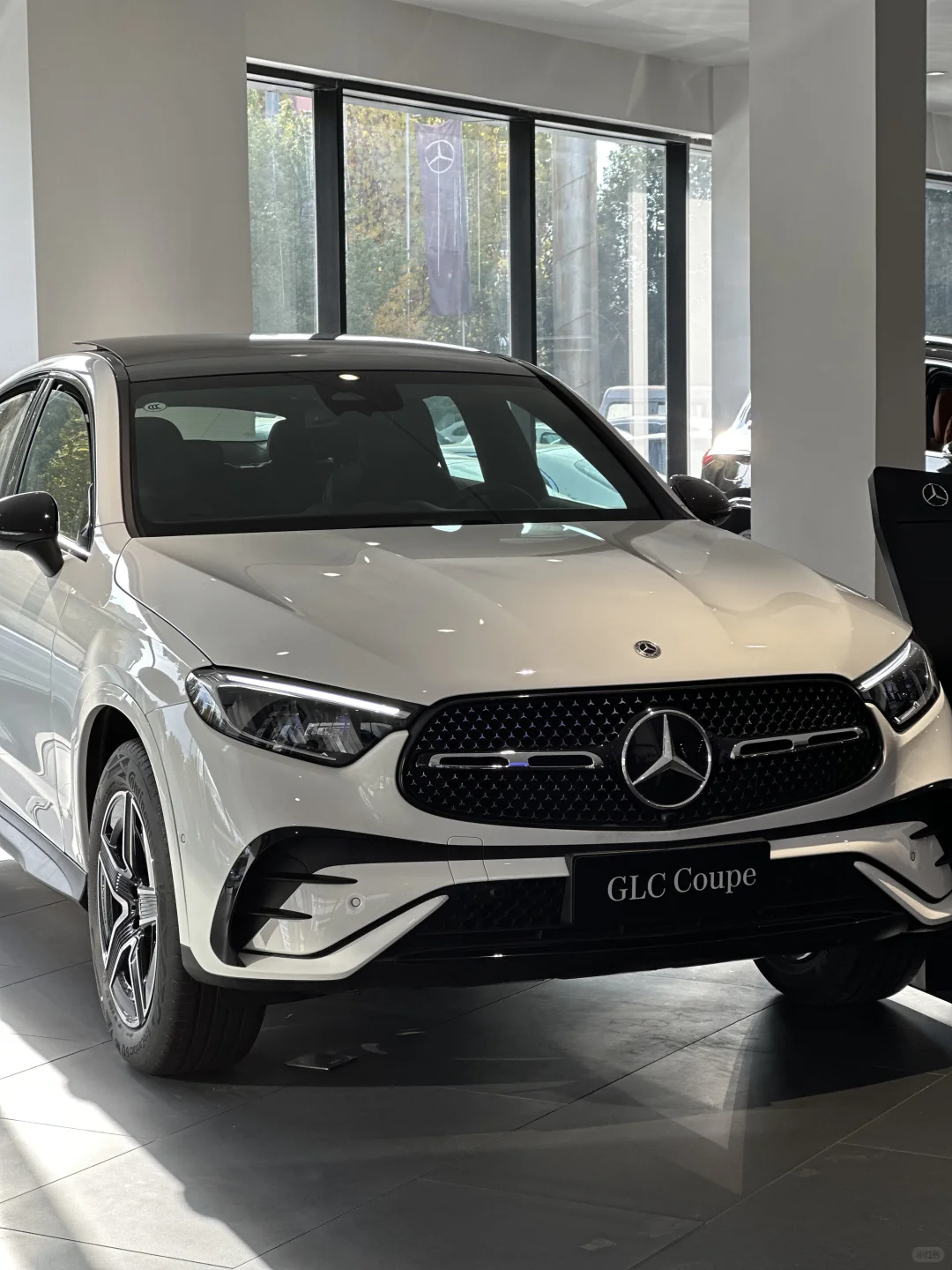 优雅，永不过时！GLC260轿跑SUV