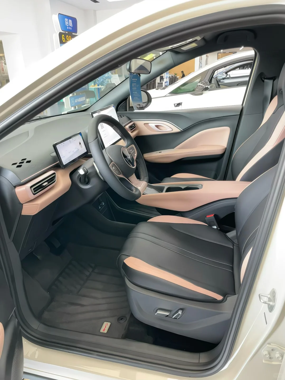 试驾完比亚迪海鸥，心情很复杂，不说出来难受