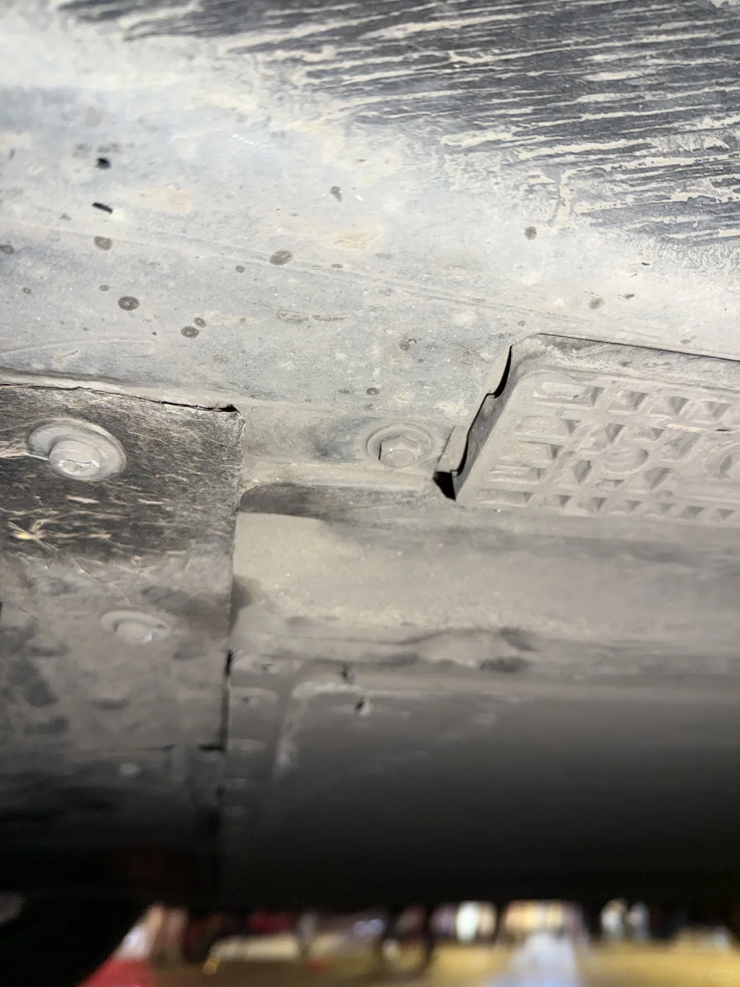 自动泊车别走神