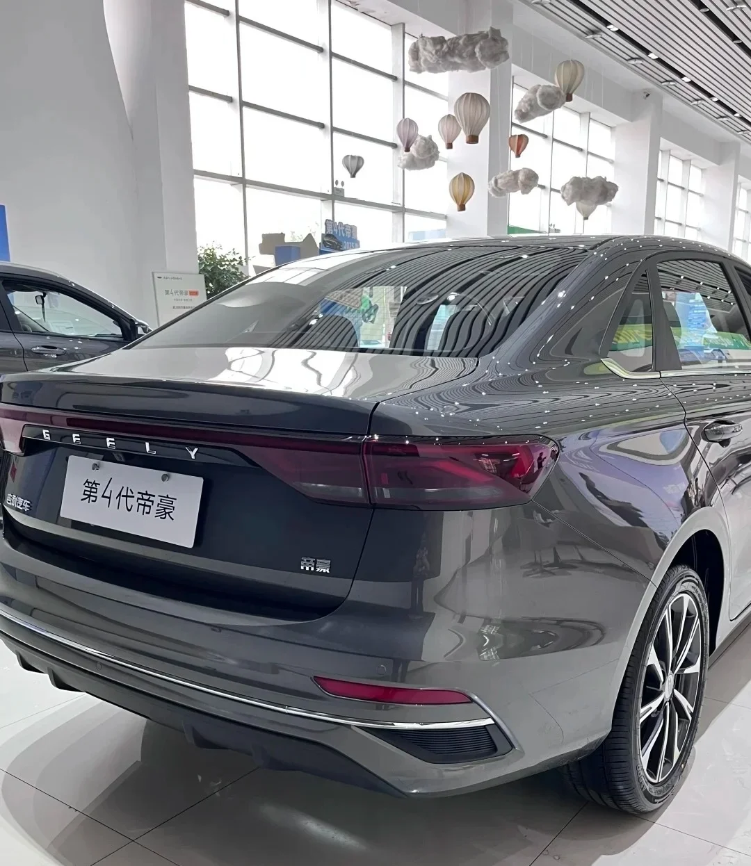 2万多闭眼入 吉利第四代帝豪
