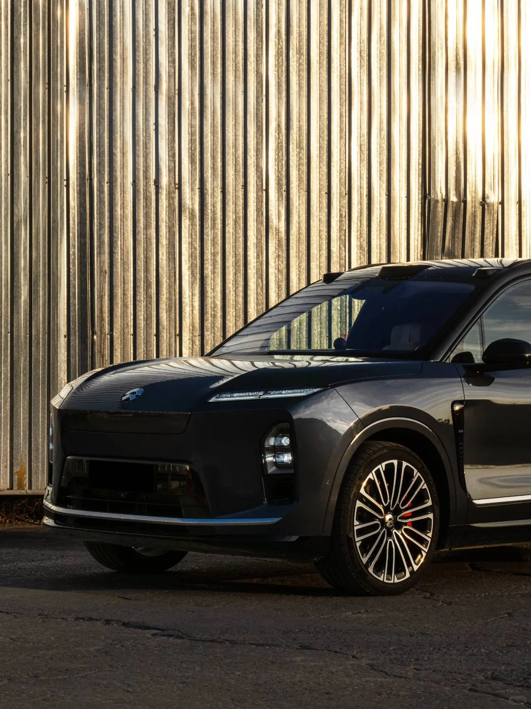 🔥2025年底冲豪华SUV！新款蔚来ES8来啦