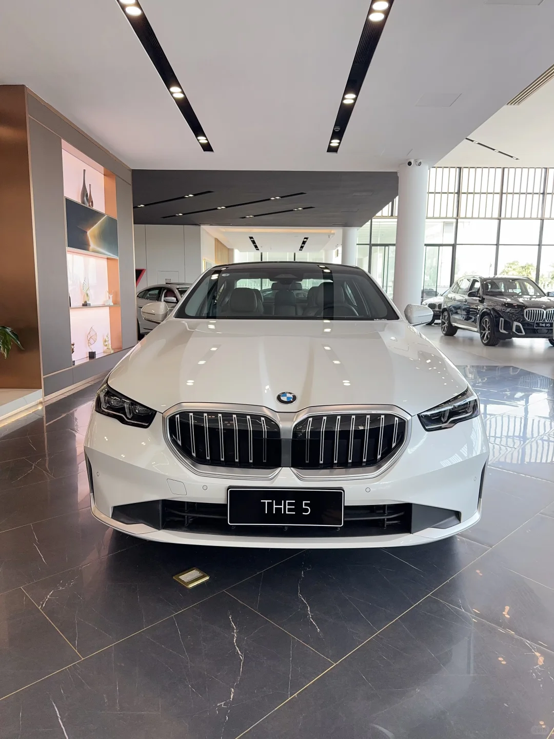 开起来很舒服的车，白月光宝马5系