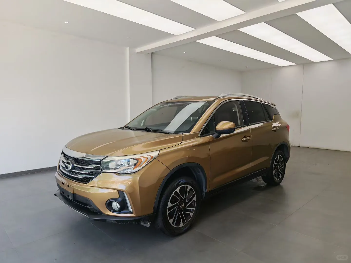 低价位的手动档代步车