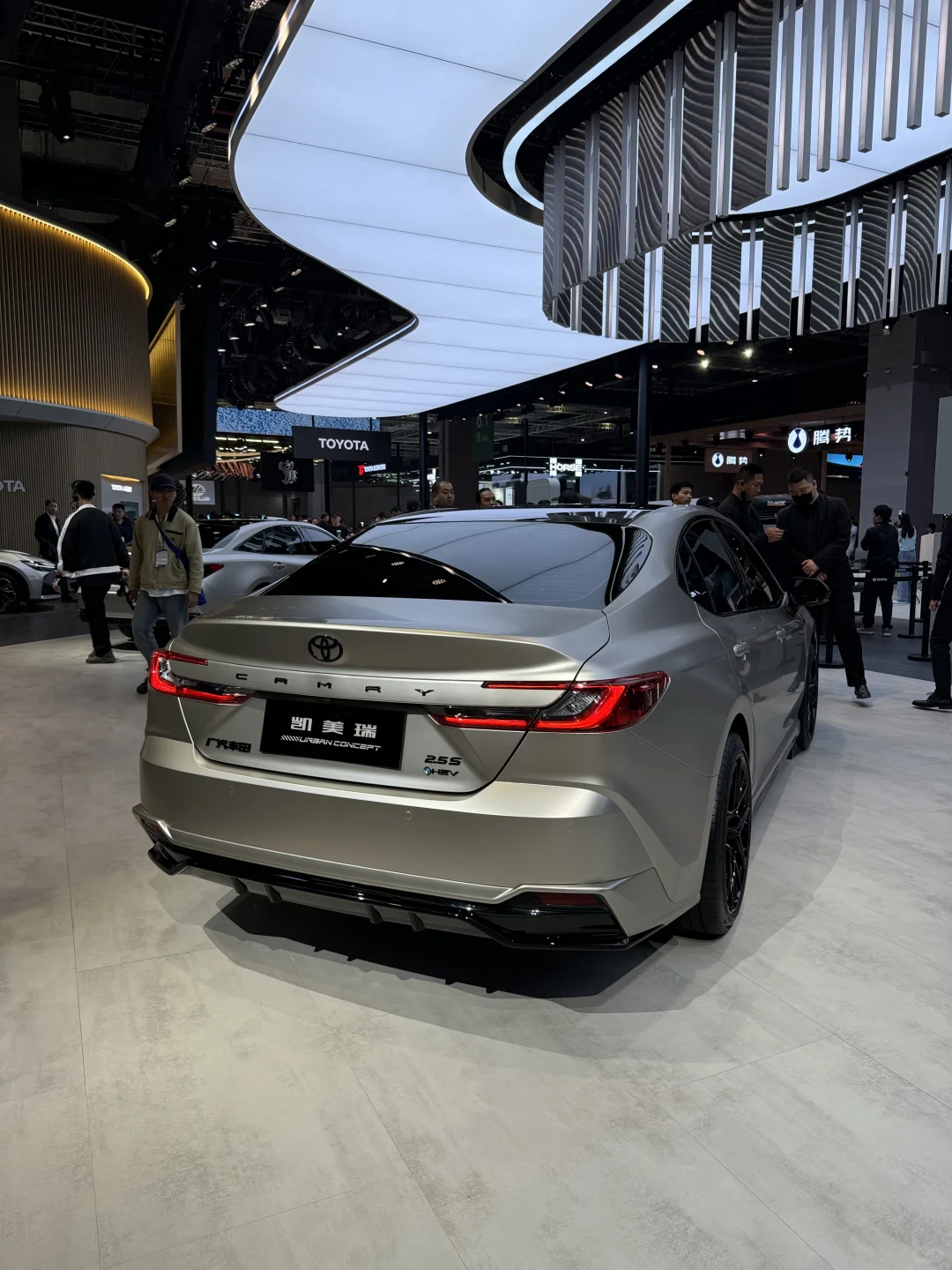 宝子们选亚洲龙还是选凯美瑞，在线等🚀