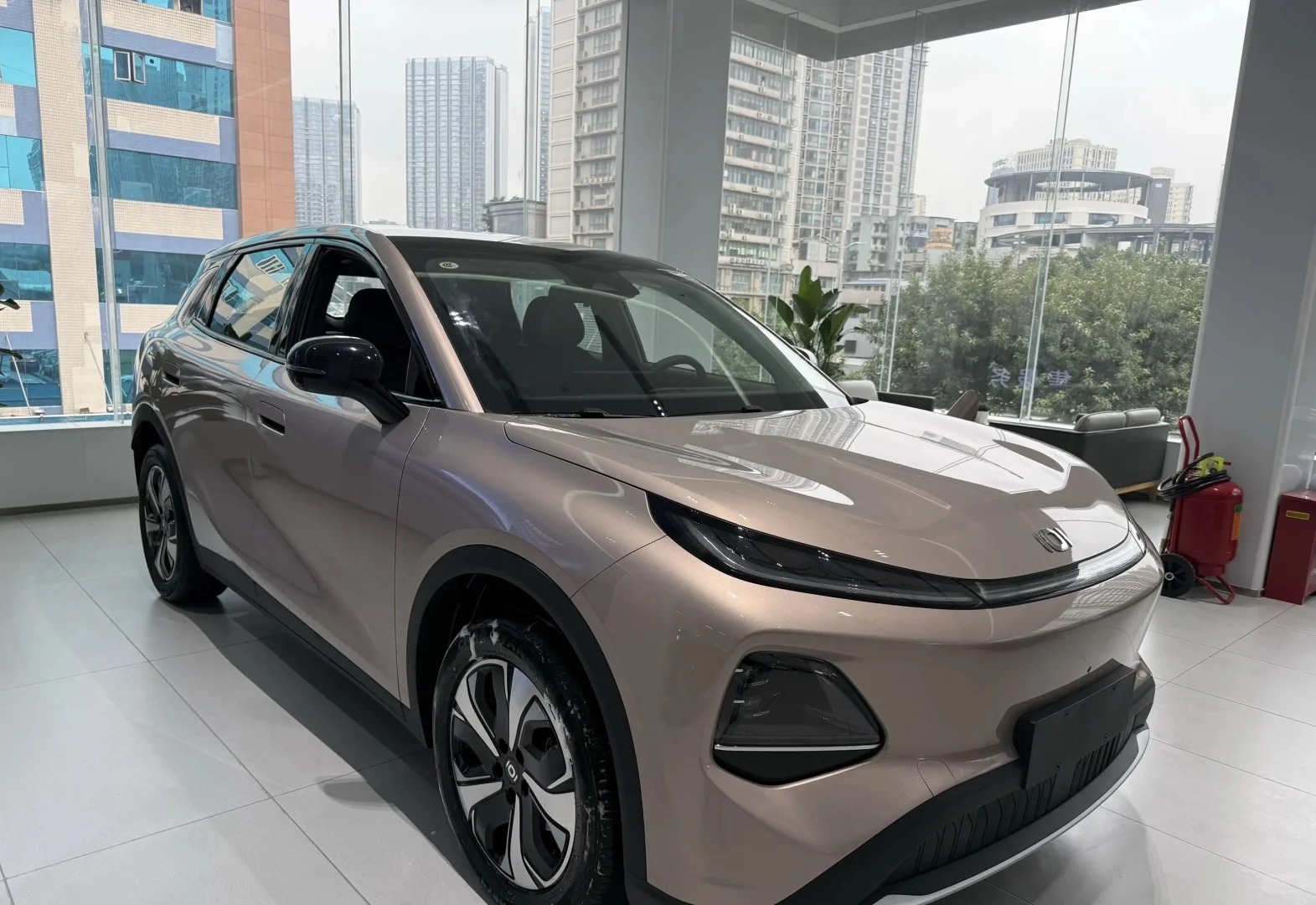 10万级纯电SUV 降维打击！！