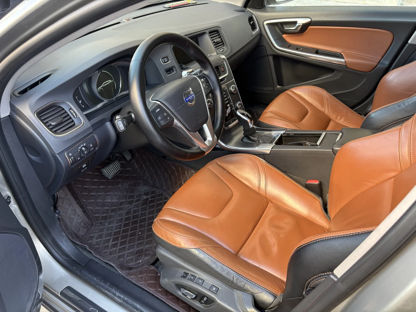 长春卖一个沃尔沃V60 T5 高功率的