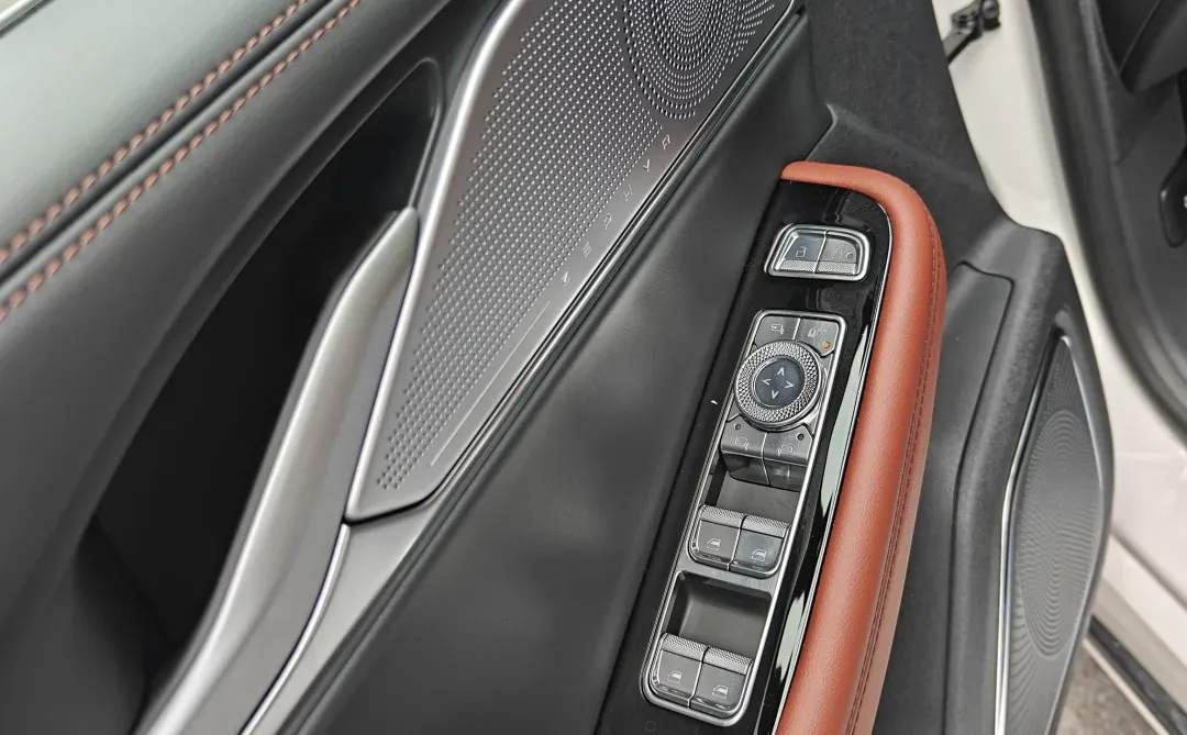 在网友的建议下，最终选它了