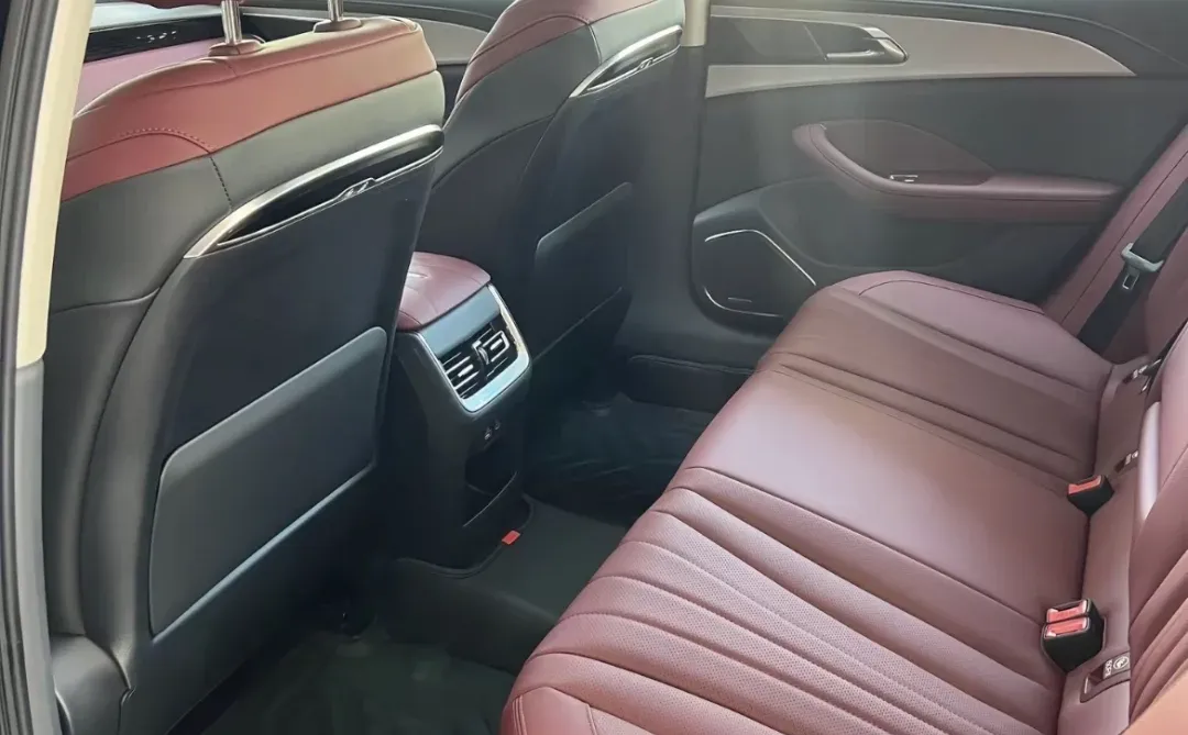 12.98万的全新红旗H5 2.0T