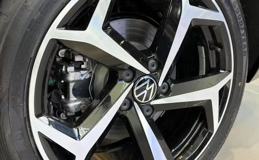 😍商务轿车还得是迈腾B8