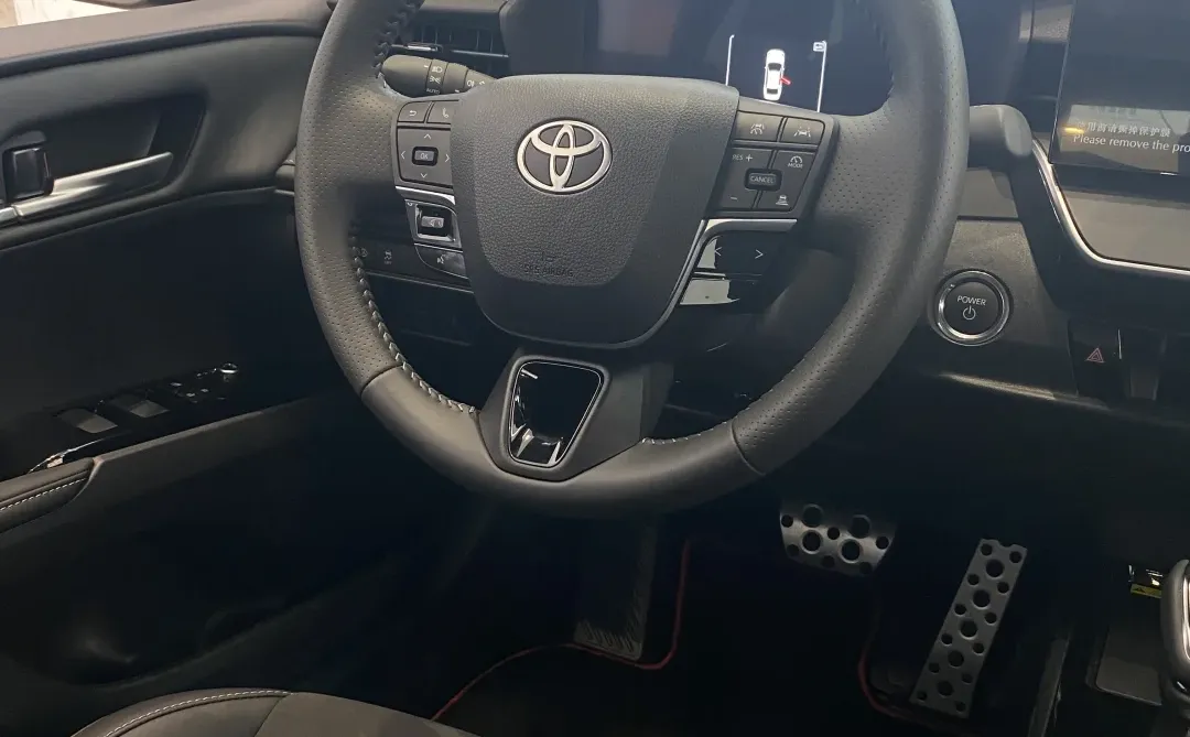 放弃小米SU7，我选了凯美瑞，原因很现实