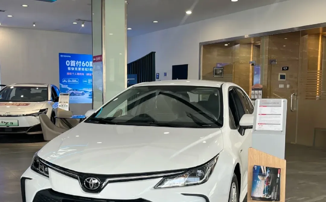 10级别家用轿车