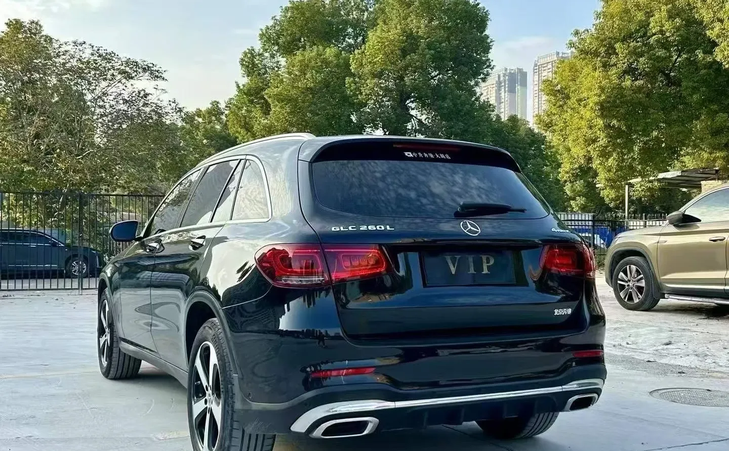 旅行没车太麻烦？这台奔驰SUV绝了😎