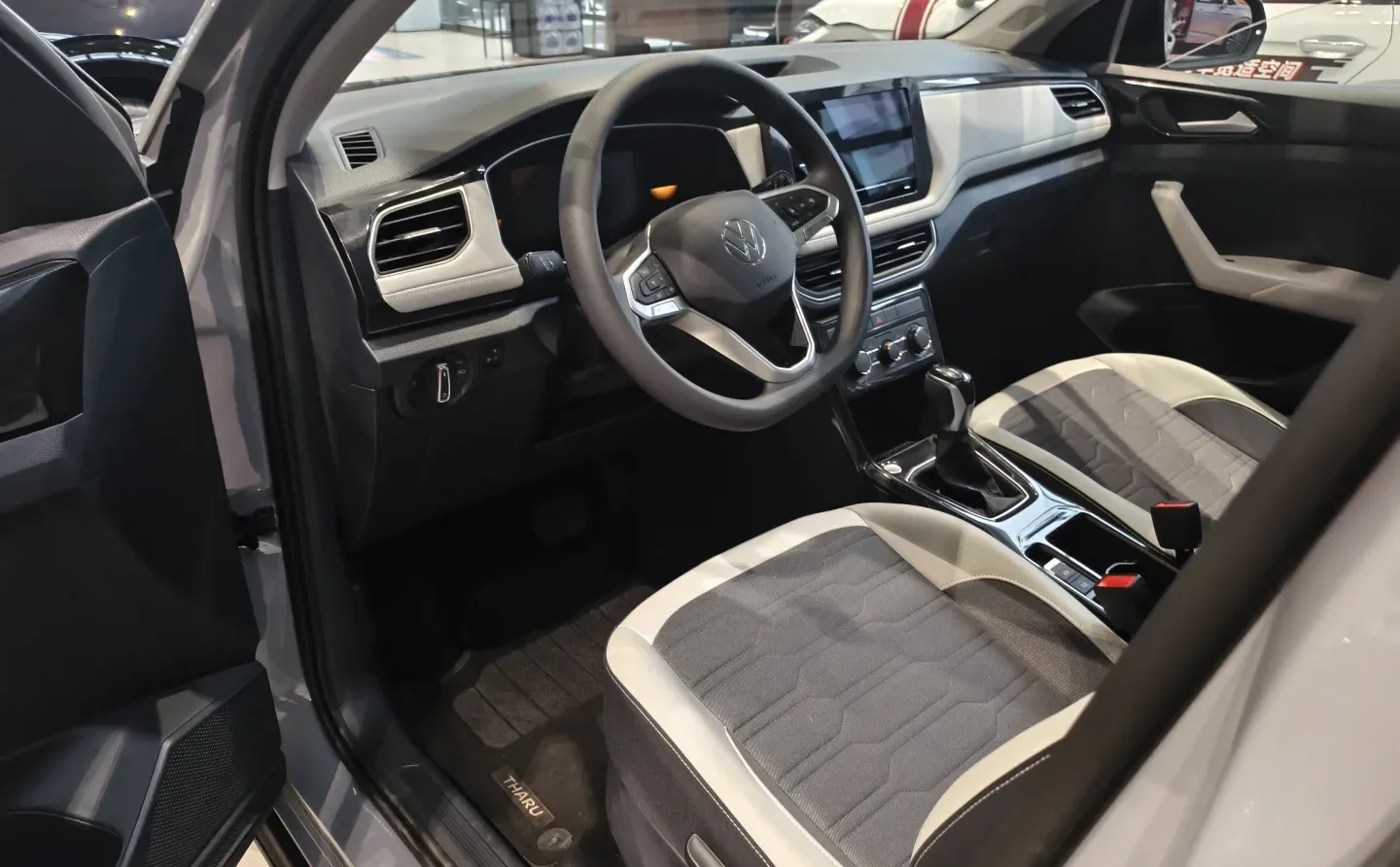 合资SUV性价比之王✨途岳新锐7.99万起