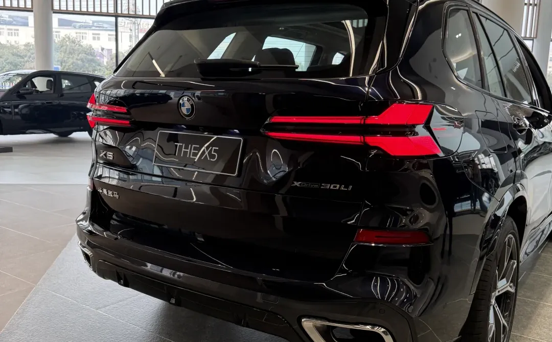 宝马X5提车！豪华SUV的终极平衡术被它玩明白